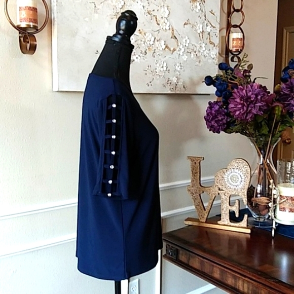 Navy Blue Elbow Sleeves Embellished Top By 89th & Madison. Size M - Picture 7 of 17